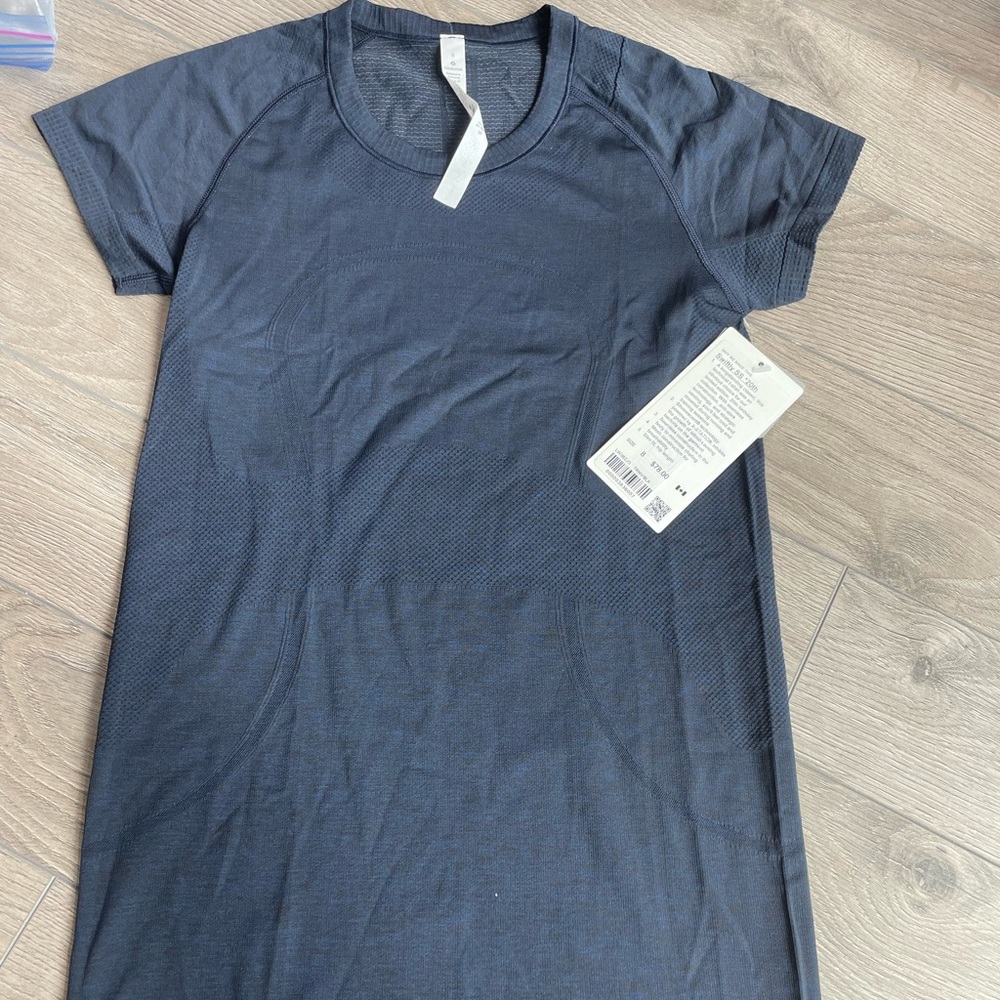 LIMITED EDITION LULULEMON 20th ANNIVERSARY SWIFTLY TECH SHORT SLEEVE